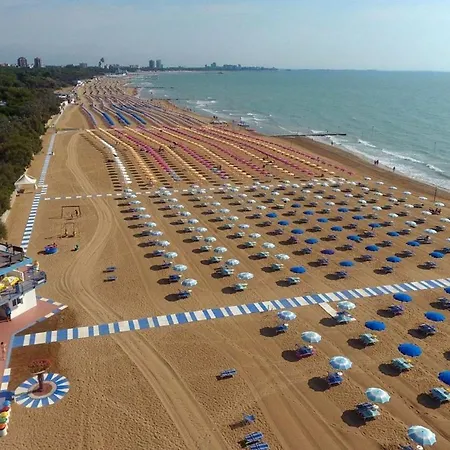 Cozy In Lignano Pineta Apartamento *